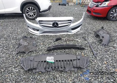 2016 Mercedes-Benz C 300 Sport z USA, uszkodzony, nr VIN 55SWF4JB7GU108951